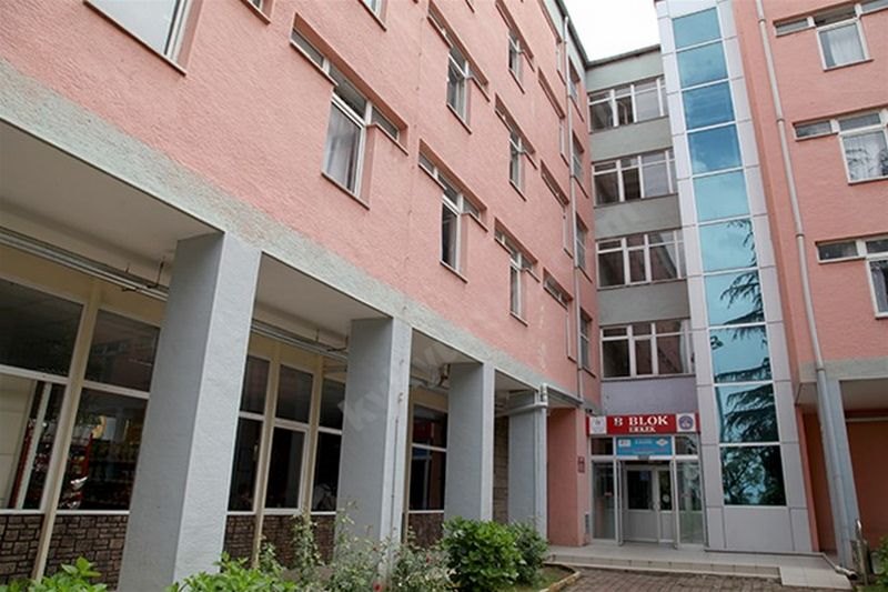 Erkek &Ouml;ğrenci Yurdu